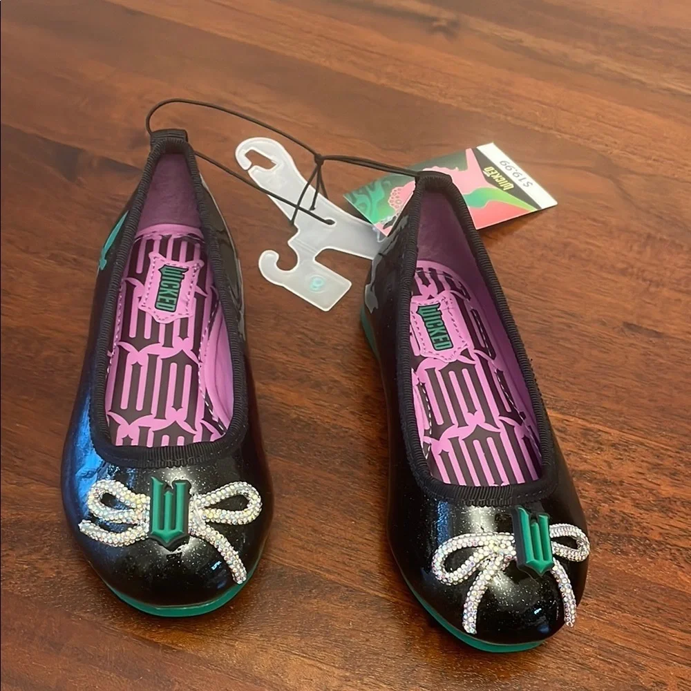 Wicked flats Girls Black and Green Bow Ballet Glitter shoe New size 8